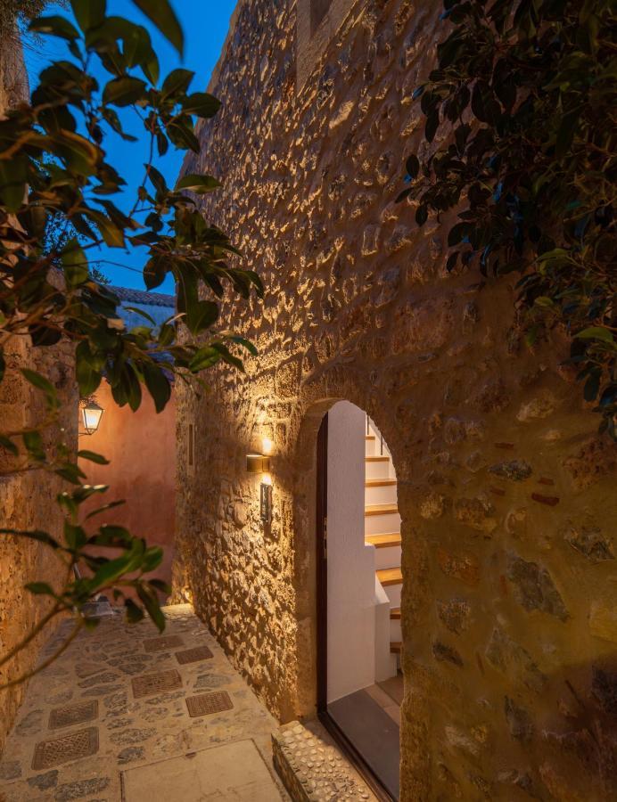 Kalnterimi Guesthouses Monemvasía Екстериор снимка