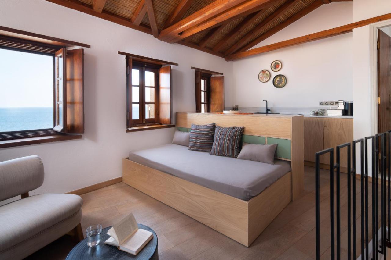 Kalnterimi Guesthouses Monemvasía Екстериор снимка